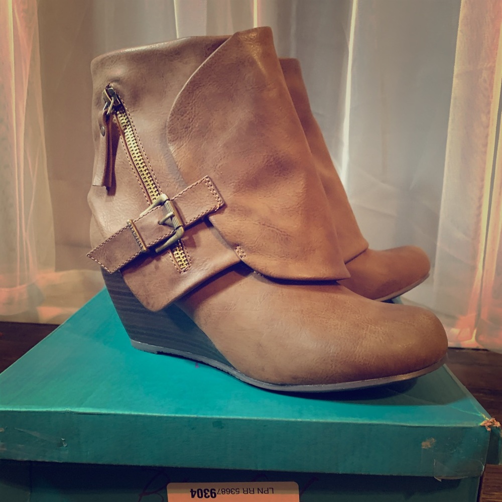 Blowfish Ankle Bootie